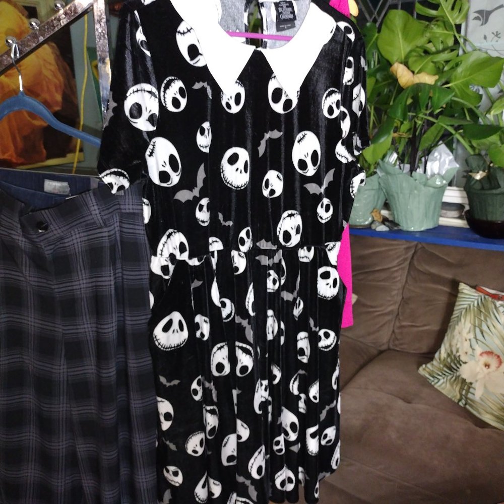 Clothes that make the women